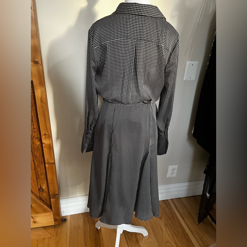 Equipment Dress - Picture 5 of 9